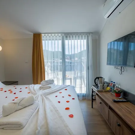 Tanrise House Ξενοδοχείο με διαμερίσματα 4*