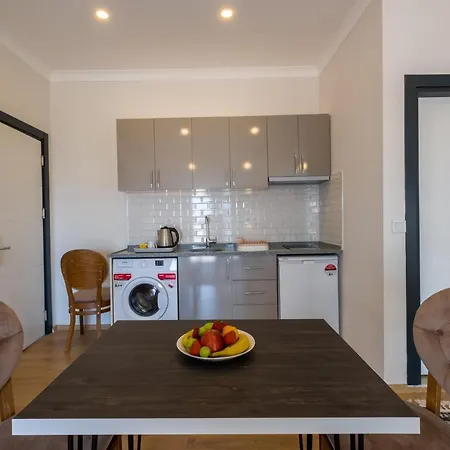 Tanrise House Ξενοδοχείο με διαμερίσματα 4*