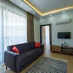 Tanrise House Aparthotel 4*