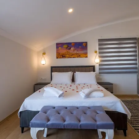 מלון דירות Tanrise 5*