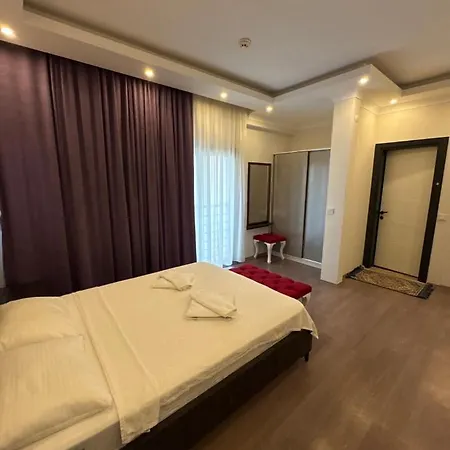 アパートホテル Tanrise House フェティエ