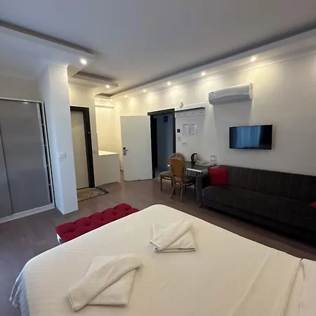 Tanrise House