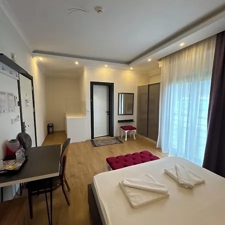 Tanrise House 4*