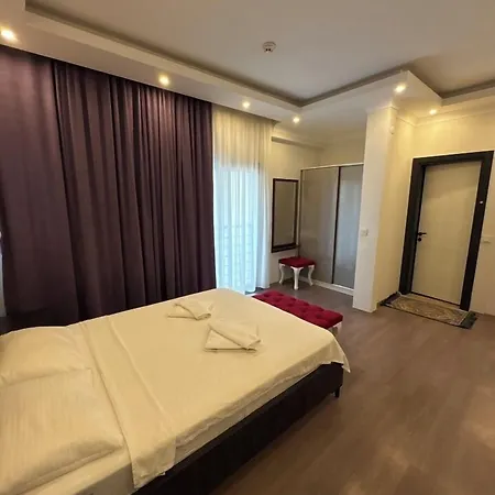Aparthotel Tanrise House