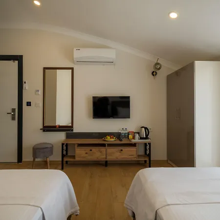 Tanrise House Aparthotel 4*