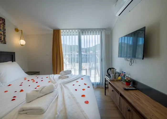 Tanrise House Aparthotel 4*